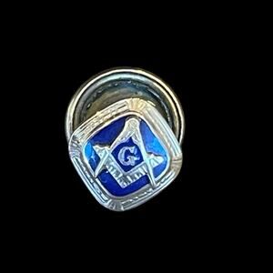 Vintage Masonic 14K Yellow Gold Enamel Free Masons Lapel Pin .8 Grams